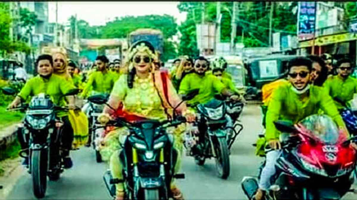 মোটরসাইকেল পাচ্ছেন সেই বাইকার নববধূ
