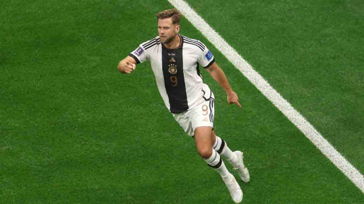 শেষ মুহূর্তের নাটকীয়তায় আশা বাঁচিয়ে রাখল জার্মানি