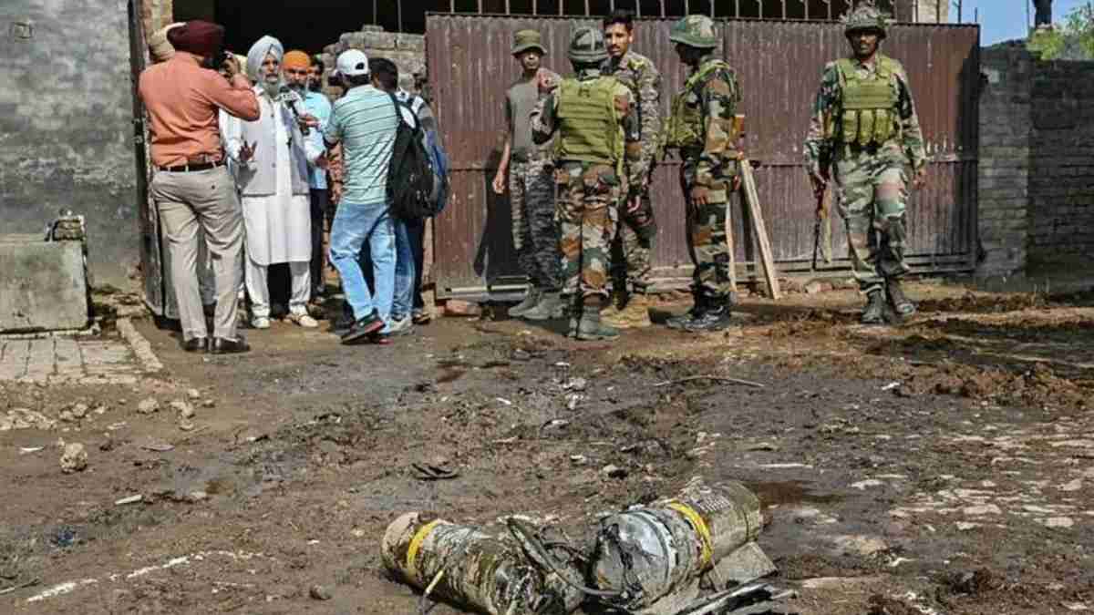 পাকিস্তানের ছোড়া চীনা ক্ষেপণাস্ত্র লক্ষ্যবস্তুতে আঘাত হানতে ব্যর্থ